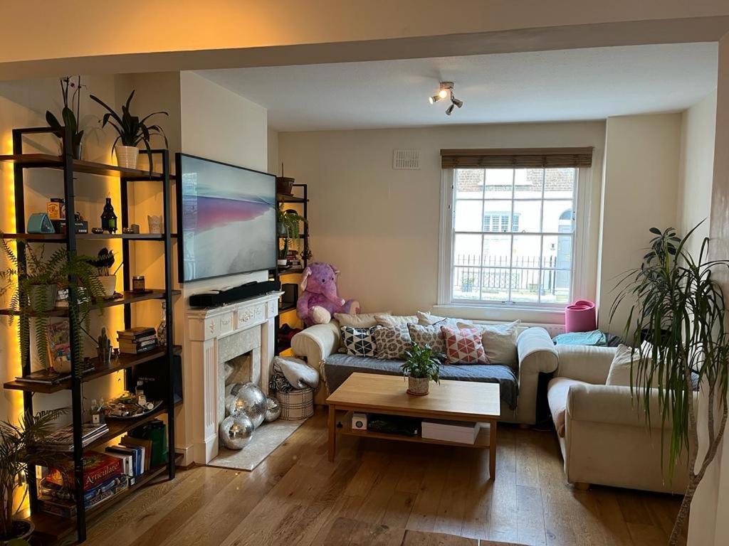 Private King With Huge En-suite In Shared House In Marylebone Accommodatie bij particulieren *