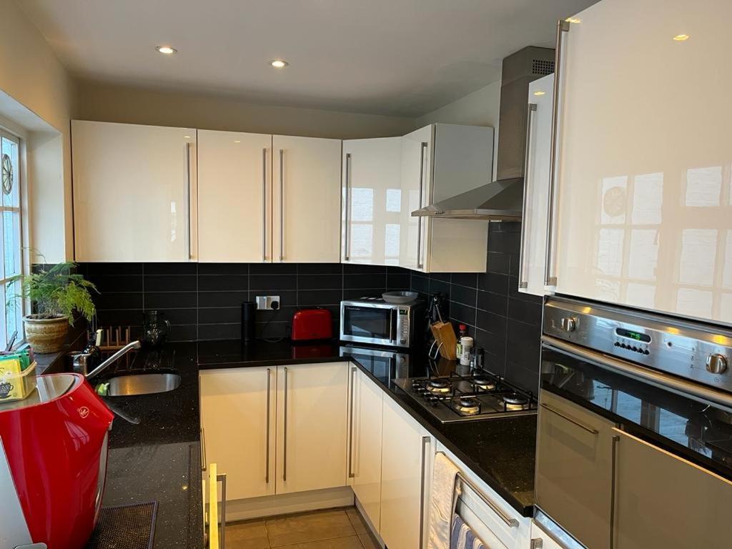 Accommodatie bij particulieren Private King With Huge En-suite In Shared House In Marylebone Londen